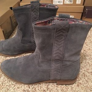 Toms booties